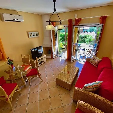 La Riviera Seaside & Hotel de apartamente 4*