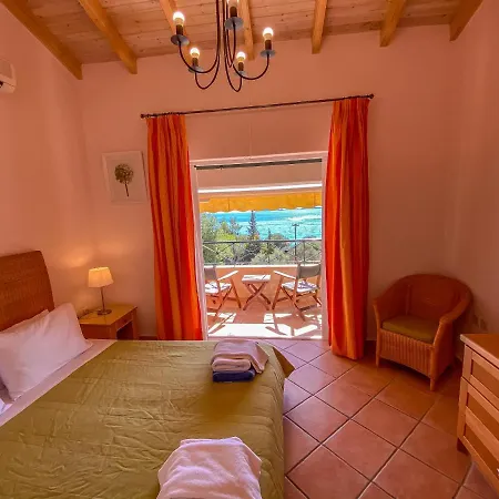 La Riviera Seaside & 4* Barbati