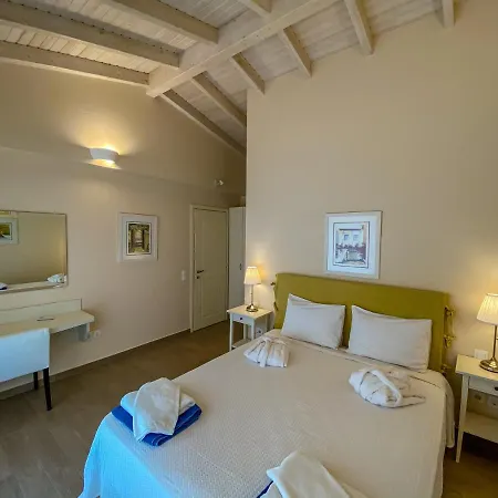 La Riviera Seaside & 4* Barbati