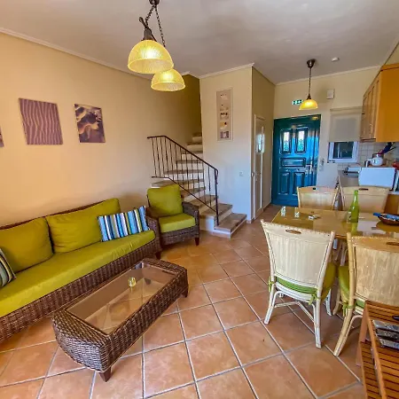 Hotel de apartamente La Riviera Seaside & Barbati