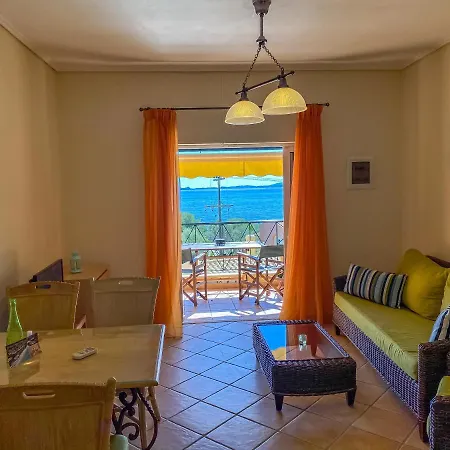 La Riviera Seaside & Lejlighedshotel Mparmpati