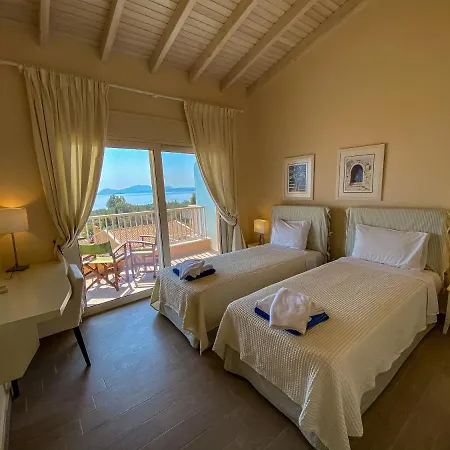 La Riviera Seaside & Mparmpati