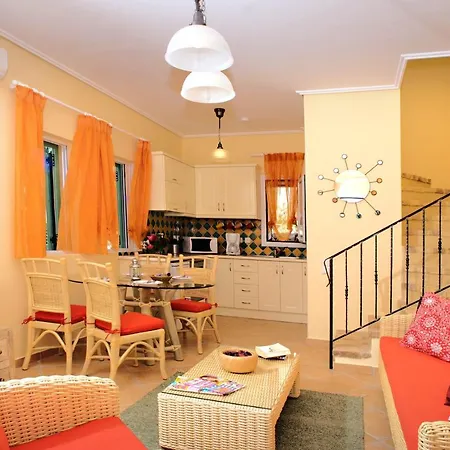 La Riviera Seaside & בארבאטי