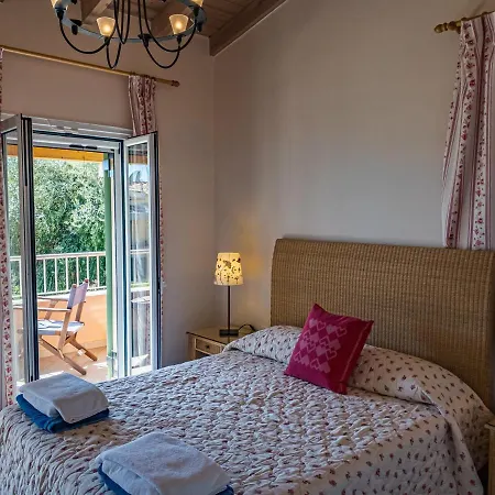 La Riviera Seaside & Lejlighedshotel
