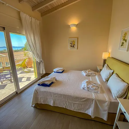 La Riviera Seaside & Lejlighedshotel 4*