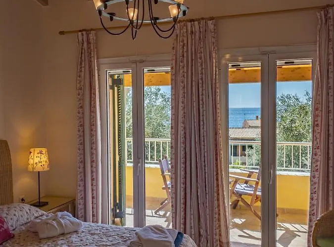 La Riviera Seaside & 4* Barbati