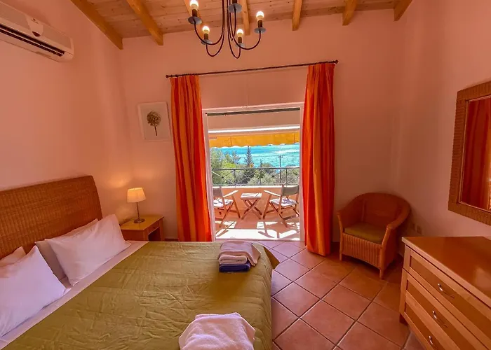 La Riviera Seaside & 4* Barbati