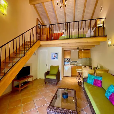 Апарт-отель La Riviera Seaside & Барбати