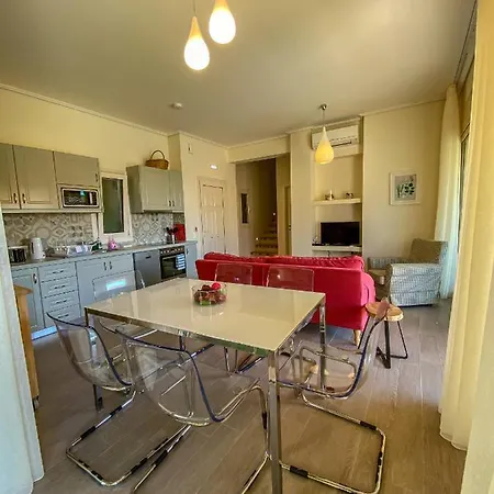 La Riviera Seaside & Апарт-отель 4*