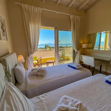 La Riviera Seaside & 4*