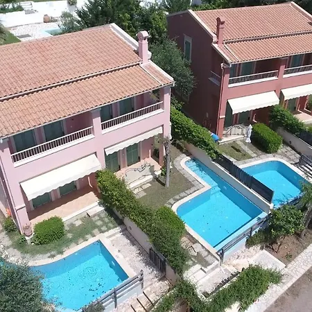 La Riviera Seaside & Апарт-отель Барбати