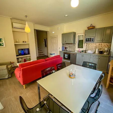 Aparthotel La Riviera Seaside &