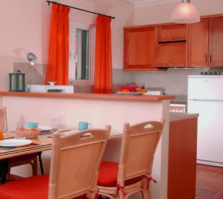 La Riviera Seaside & Апарт-отель 4*